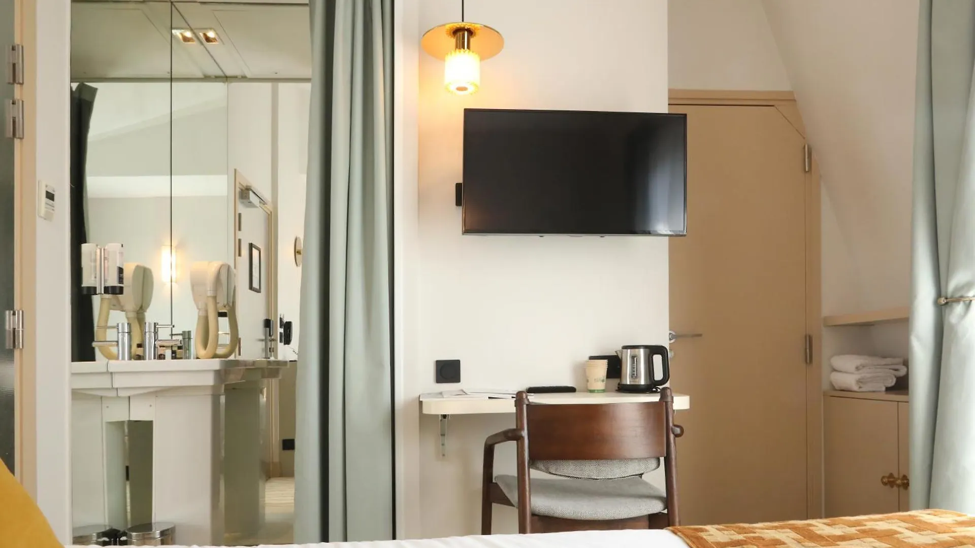 Five Boutique Quartier Latin Hotel